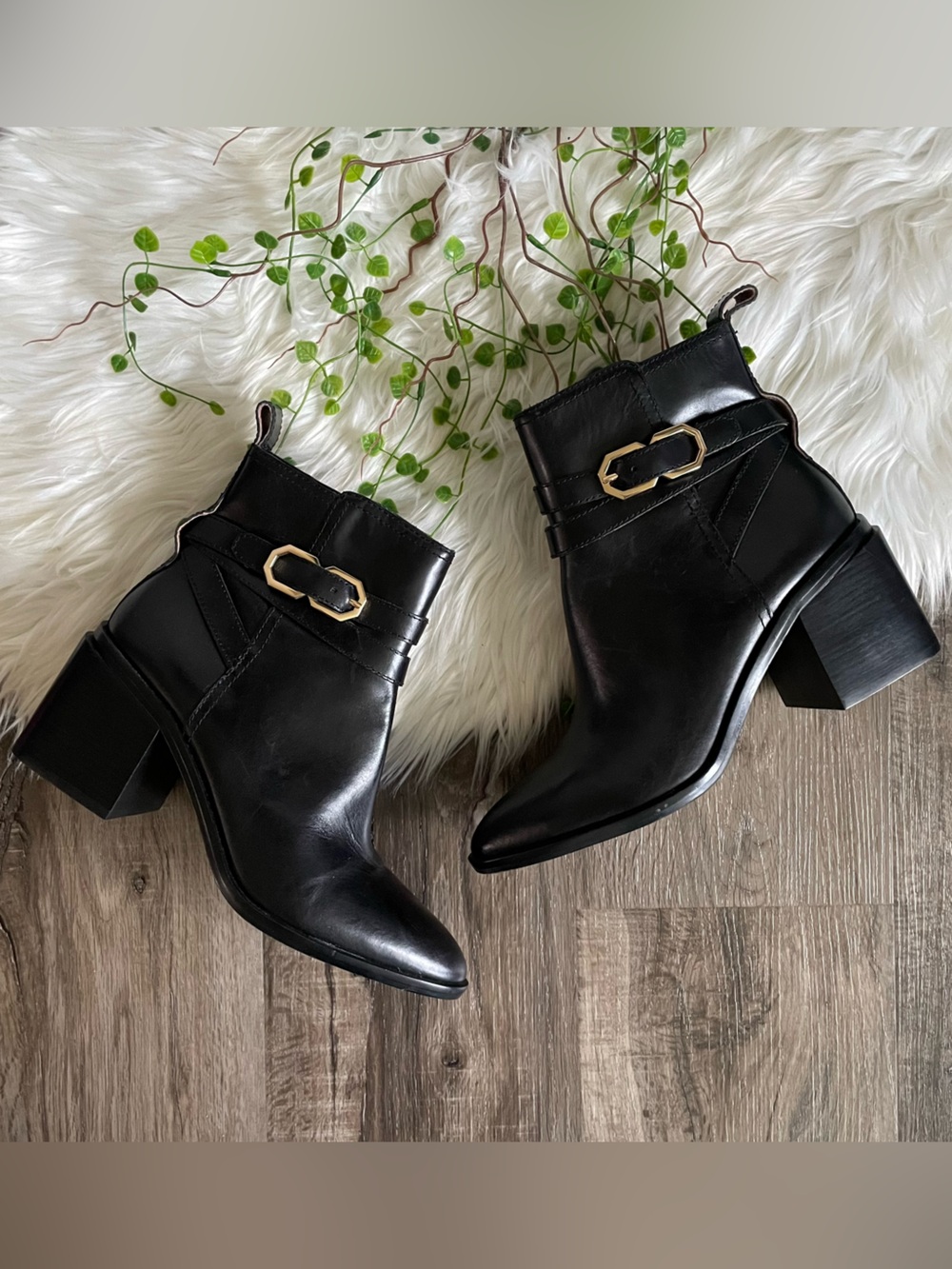 Louise et Cie Uzma Block Chunky Heel Bootie Ankle Boot Black Size 8.5 M / 39